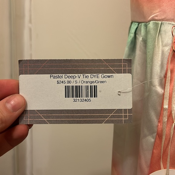 Maxi dress perfect condition - Picture 3 of 5